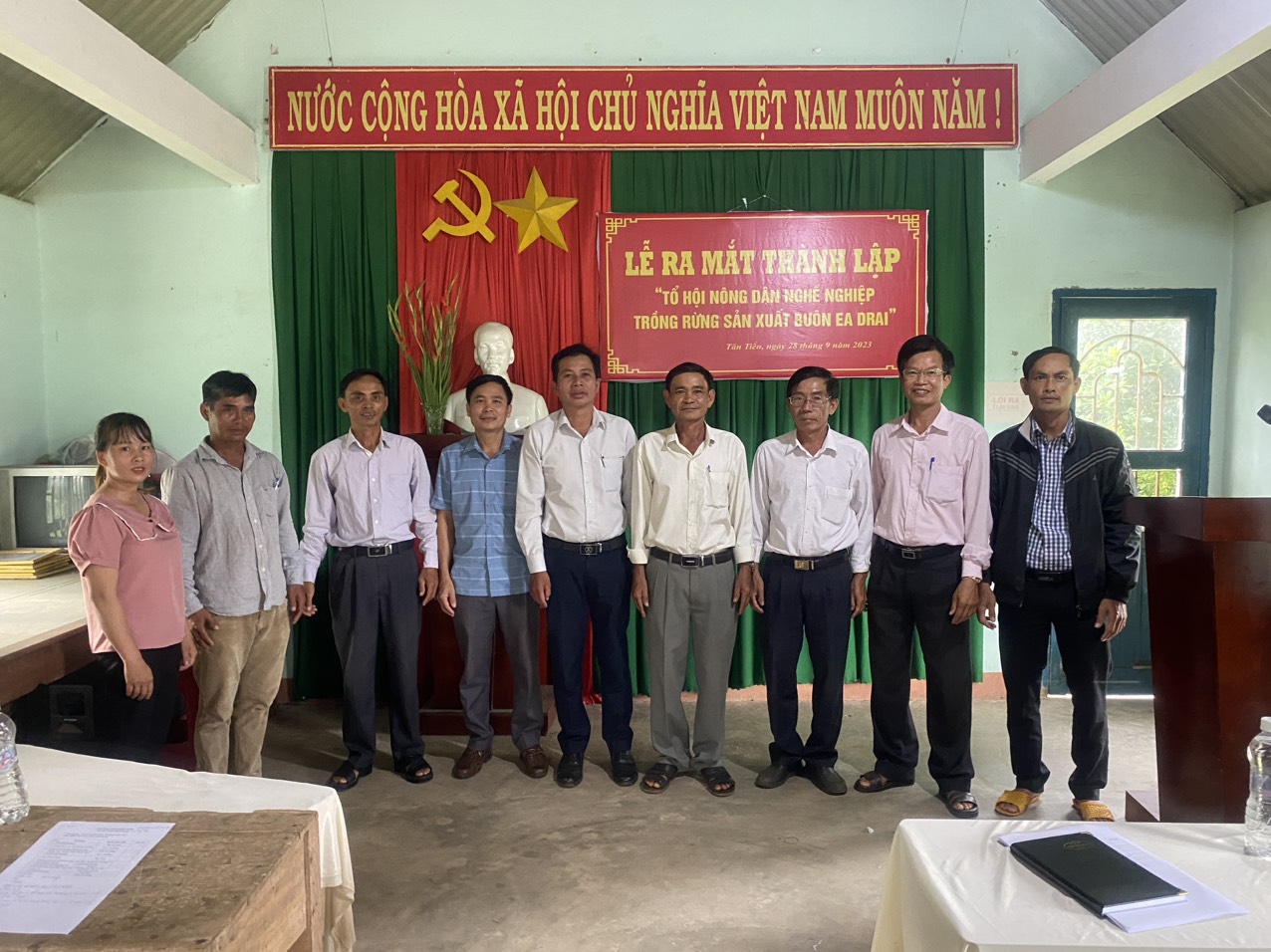Hội Nông dân xã Tân Tiến ra mắt thành lập "Tổ Hội Nông dân nghề nghiệp trồng rừng sản xuất buôn Ea Drai"
