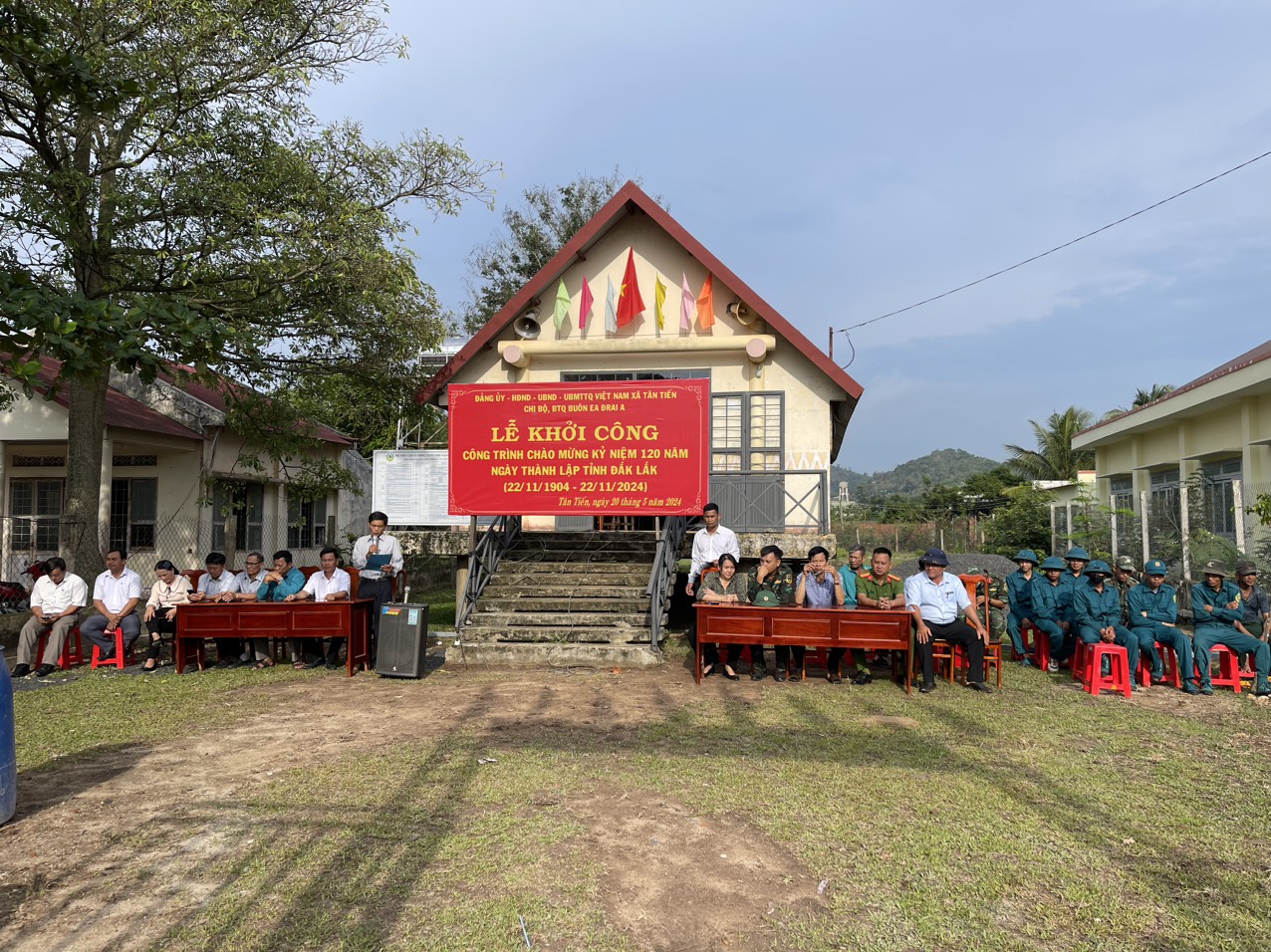 XÃ TÂN TIẾN TỔ CHỨC LỄ KHỞI CÔNG CÔNG TRÌNH CHÀO MỪNG KỶ NIỆM 120 NĂM NGÀY THÀNH LẬP TỈNH ĐĂK LĂK